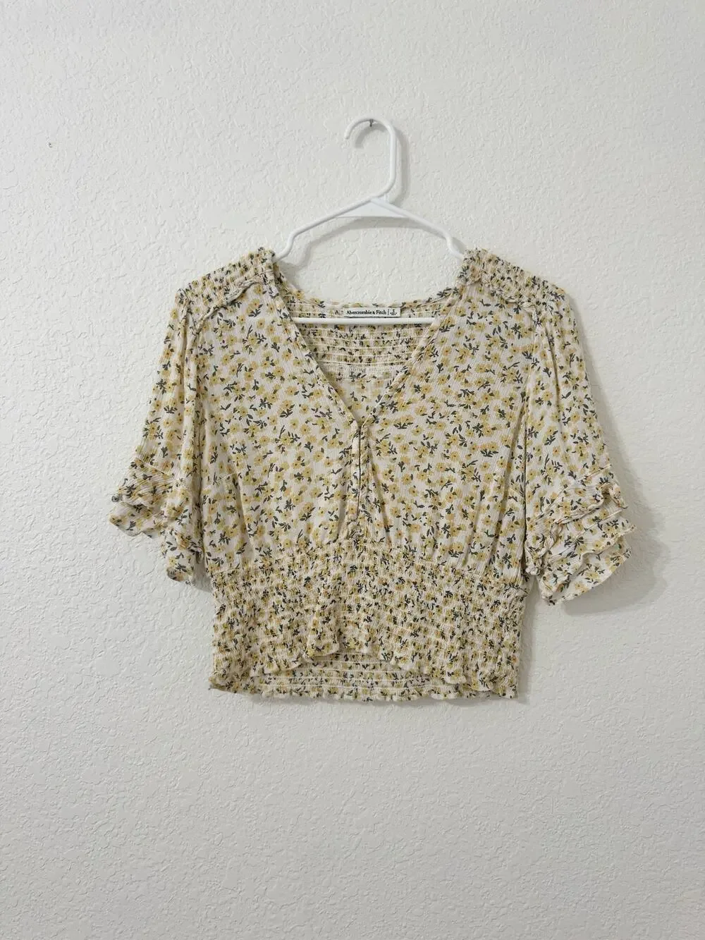 Abercrombie & Fitch Floral Smocked Puff Sleeve Crop Top Yellow Small